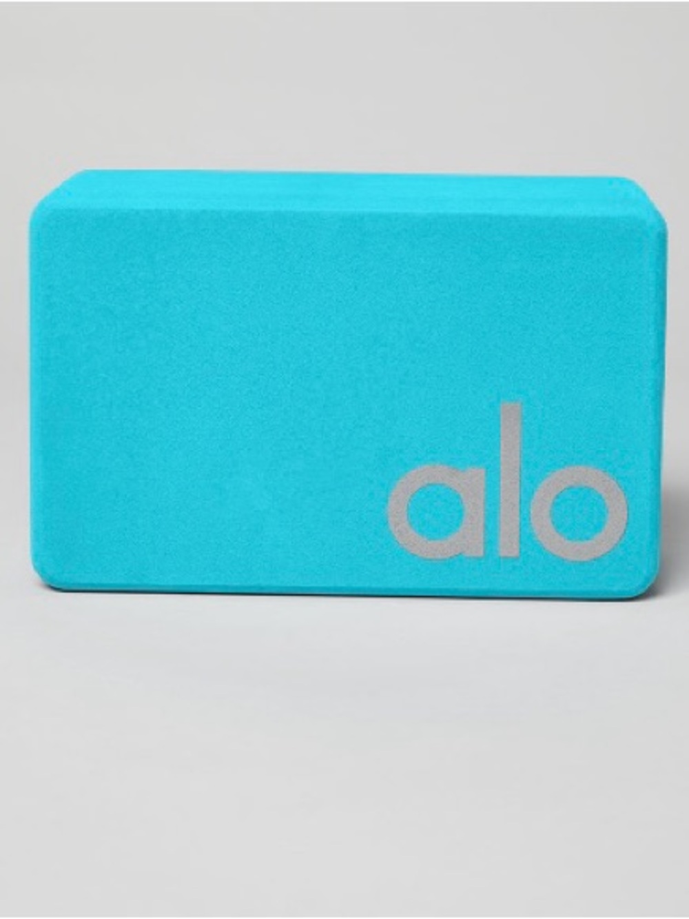 Sold out new nwt bright aqua blue silver 2 bundle ALO yoga uplifting block